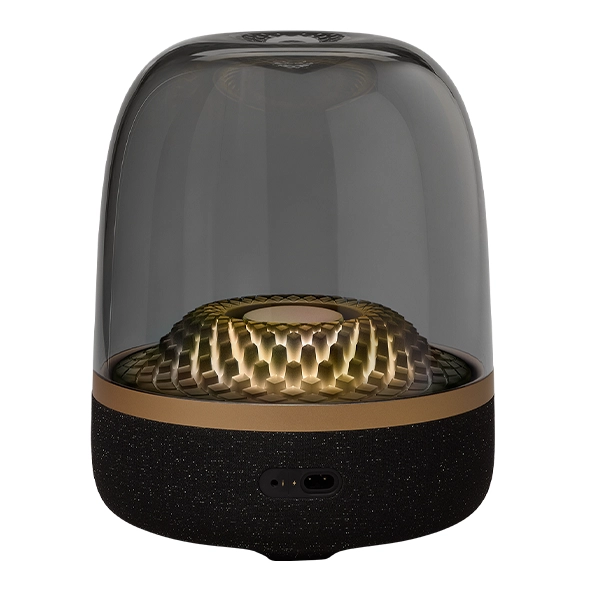 هارمن کاردن Aura Studio 4